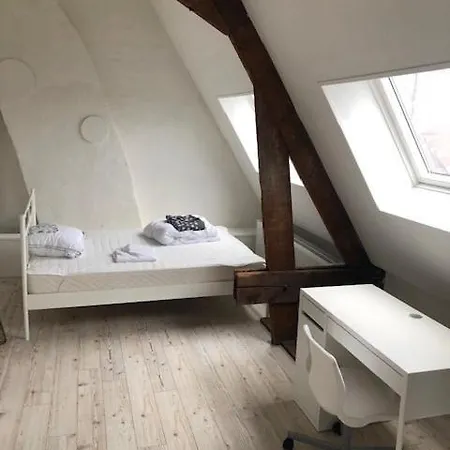 Furnished With 5 Bedrooms Apartment