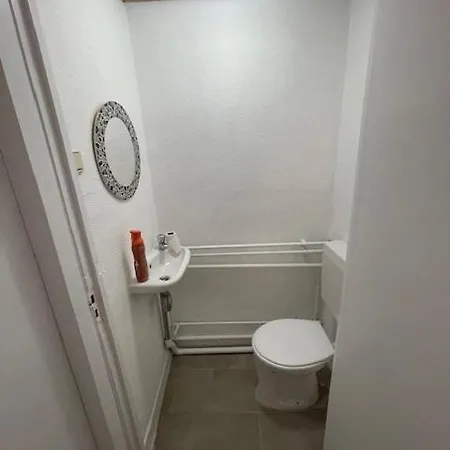 Furnished With 5 Bedrooms Apartment