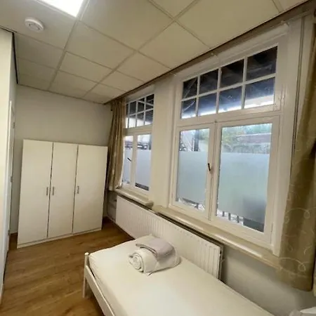 Apartment Furnished With 5 Bedrooms