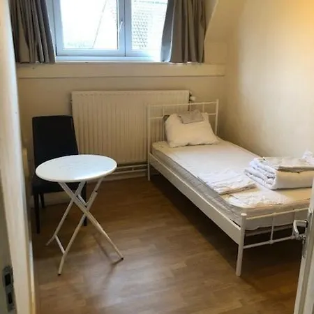 Apartment Furnished With 5 Bedrooms
